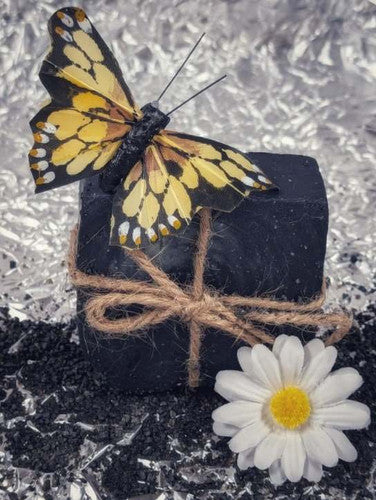 🖤 Charcoal Detox Soap – Deep Cleansing Luxury